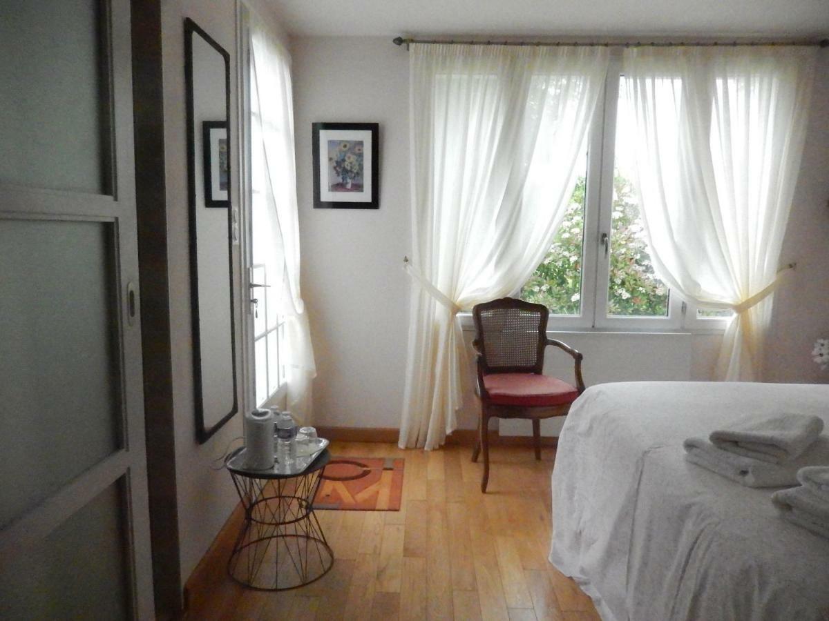 Saint-Martin-des-Noyers Chambres D'Hote Le Prelude מראה חיצוני תמונה