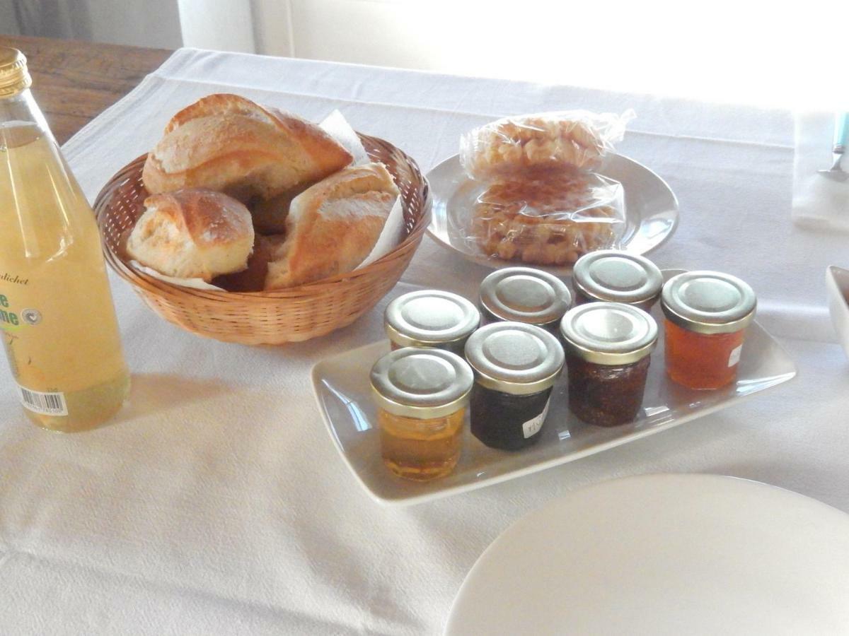 Saint-Martin-des-Noyers Chambres D'Hote Le Prelude מראה חיצוני תמונה